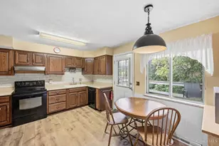 9396 Ranchill Dr, Springfield Township, OH 45231 - Photo 9