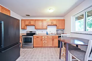 9232 Coogan Dr, Colerain Township, OH 45231 - Photo 9