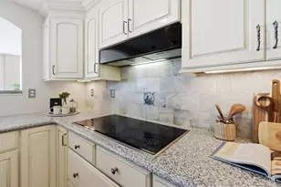 415 Bond Pl, Cincinnati, OH 45206 - Photo 21