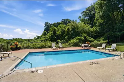 415 Bond Place #4C, Cincinnati, OH 45206 - Photo 73
