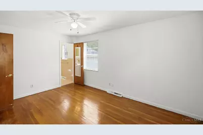 830 Sunderland Drive, Anderson Township, OH 45255 - Photo 25