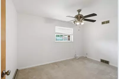5717 Glow Court, Cincinnati, OH 45238 - Photo 15