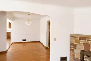 4107 W 8th St, Cincinnati, OH 45205 - Photo 5