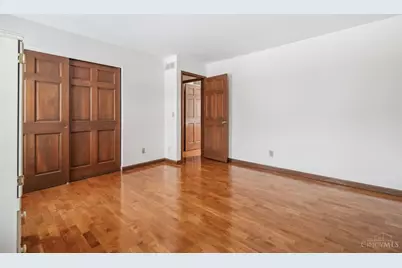 7489 Fitzroy Court, West Chester, OH 45241 - Photo 7