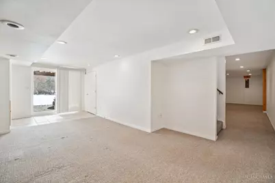 7489 Fitzroy Court, West Chester, OH 45241 - Photo 23