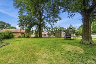 4101 Turf Ln, Green Township, OH 45211 - Photo 3