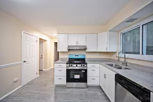 9133 Fontainebleau Terrace, Springfield Township, OH 45231 - Photo 15