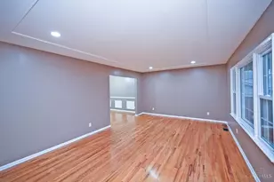 9133 Fontainebleau Terrace, Springfield Township, OH 45231 - Photo 9