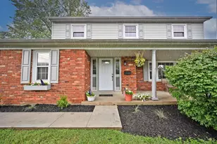 9133 Fontainebleau Terrace, Springfield Township, OH 45231 - Photo 5