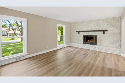 3209 Autumn Lane, Green Township, OH 45239 - Photo 5