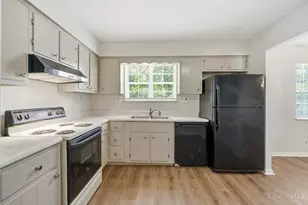 553 Bessinger Dr, Forest Park, OH 45240 - Photo 17
