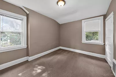 2874 Montana Avenue, Cincinnati, OH 45211 - Photo 9