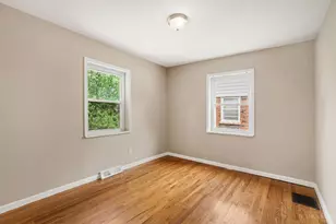 4306 Homelawn Ave, Green Township, OH 45211 - Photo 5