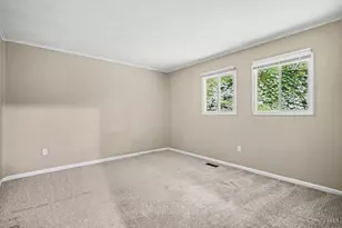 2697 Topeka St, Colerain Township, OH 45231 - Photo 11