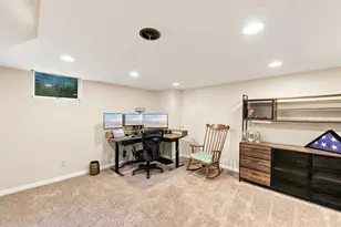 320 Parktrail Ln, Delhi Township, OH 45238 - Photo 47