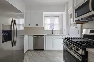2555 Ridgeland Pl, Cincinnati, OH 45212 - Photo 13