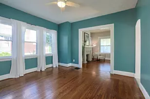 2555 Ridgeland Pl, Cincinnati, OH 45212 - Photo 11