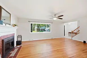 9062 Fontainebleau Terrace, Springfield Township, OH 45231 - Photo 5