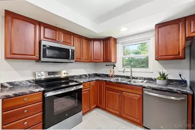 9062 Fontainebleau Terrace, Cincinnati, OH 45231 - Photo 13