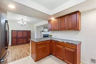 9062 Fontainebleau Terrace, Springfield Township, OH 45231 - Photo 15