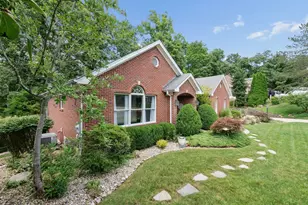 1705 Cottontail Dr, Miami Township, OH 45150 - Photo 3