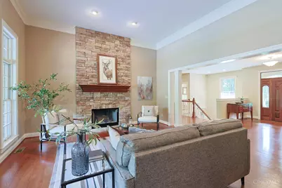 8000 Chinquapin Lane, Indian Hill, OH 45243 - Photo 9
