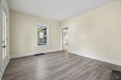 3992 Glenmore Avenue, Cheviot, OH 45211 - Photo 7
