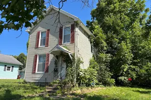 310 E Plane St, Bethel, OH 45106 - Photo 1