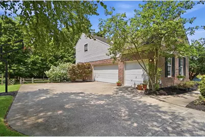 1030 Westchester Way, Union Township, OH 45244 - Photo 3