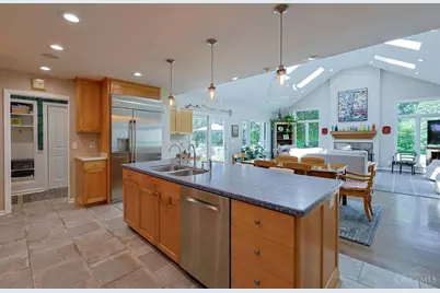 6780 Camaridge Lane, Indian Hill, OH 45243 - Photo 19