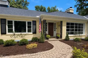 6780 Camaridge Ln, Indian Hill, OH 45243 - Photo 3
