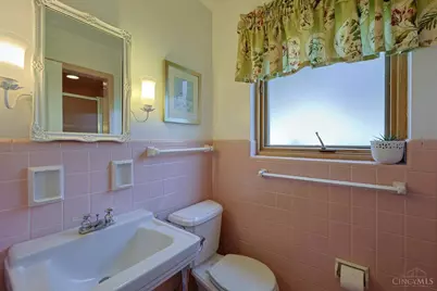 6780 Camaridge Lane, Indian Hill, OH 45243 - Photo 33