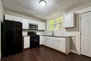 1179 Atwood Ave, Cincinnati, OH 45224 - Photo 11