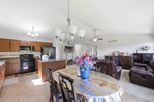 10319 Fay Ln, Colerain Township, OH 45251 - Photo 11