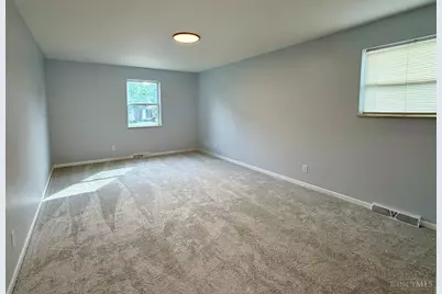 6699 Wooden Shoe Court, Liberty Township, OH 45044 - Photo 11