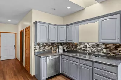 837 Leslie Drive, Washington Township, OH 45177 - Photo 17