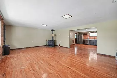 1649 Main Street W, Lewis Township, OH 45119 - Photo 11