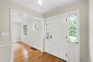 5922 Winton Ridge Ln, Cincinnati, OH 45232 - Photo 5