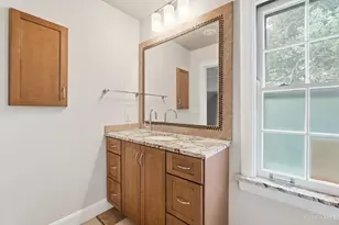 5922 Winton Ridge Ln, Cincinnati, OH 45232 - Photo 35