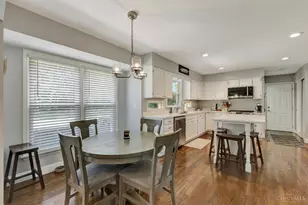 8033 Old Stable Ct, West Chester, OH 45069 - Photo 9