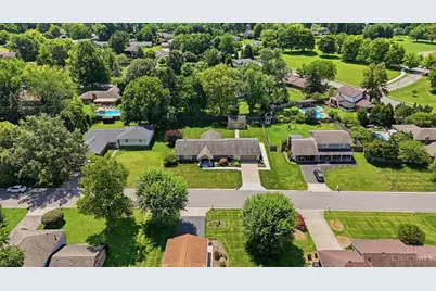 1080 Heathshire Drive, Centerville, OH 45459 - Photo 65