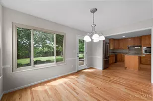 8092 Thistlewood Dr, West Chester, OH 45069 - Photo 11