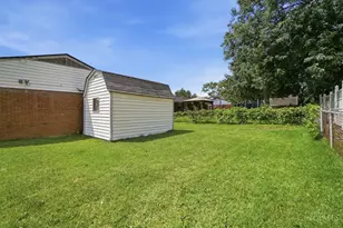 266 Nelson Ln, Springdale, OH 45246 - Photo 21