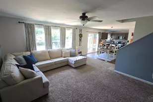 821 Emerald Dr, South Lebanon, OH 45065 - Photo 7