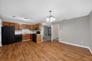 6431 Betts Ave, Springfield Township, OH 45224 - Photo 9