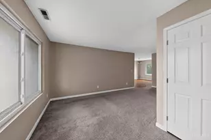 6431 Betts Ave, Springfield Township, OH 45224 - Photo 7