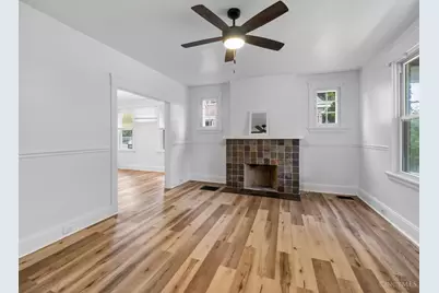 3743 Darwin Avenue, Cheviot, OH 45211 - Photo 3
