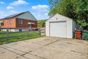 1900 Knollridge Ln, Cincinnati, OH 45231 - Photo 11