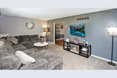 9011 Foxhunter Lane, Symmes Township, OH 45242 - Photo 5