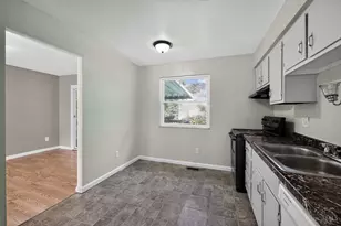 10267 Pippin Rd, Colerain Township, OH 45231 - Photo 11